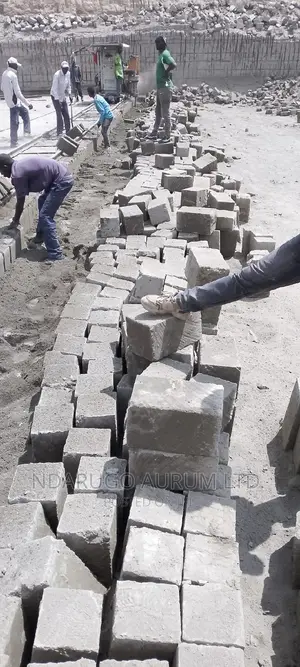 9x9 Stone 200 X 200 X 400 Stone