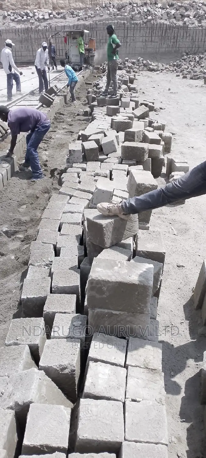 9x9 Stone 200 X 200 X 400 Stone