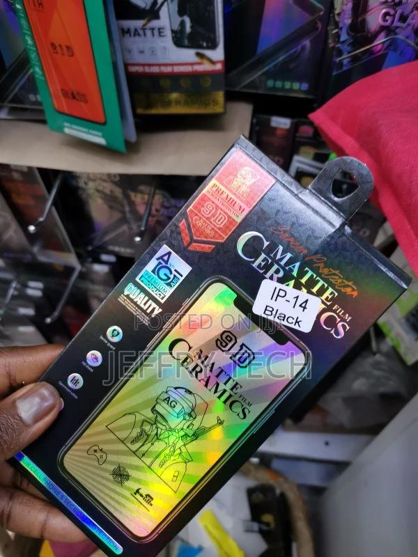 iPhone 14 Ceramic Screen Protector - thumbnail 2