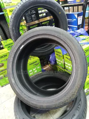245/45r18 Dunlop Tyre