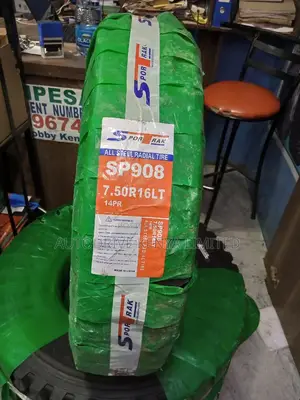 7.50R16 Sportrak Lug