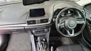 Mazda Axela 2017 Red