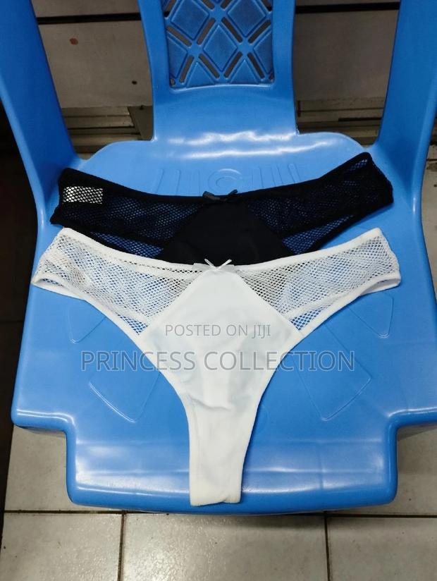 Plus Size Classic Thongs - thumbnail 4