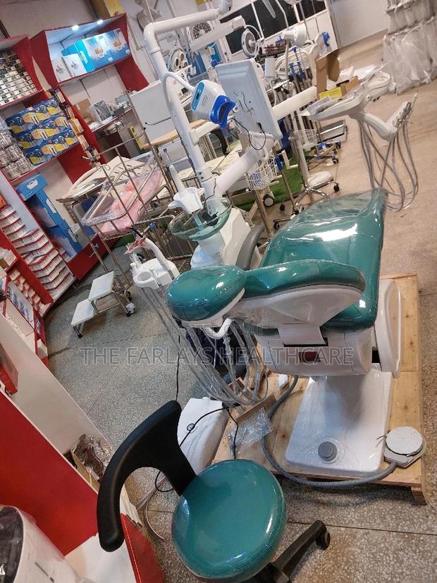 Dental Chair Set With Compressor. - main view