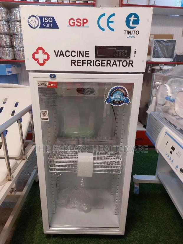 Vaccine Refrigerator. / Lab Fridge. - main view