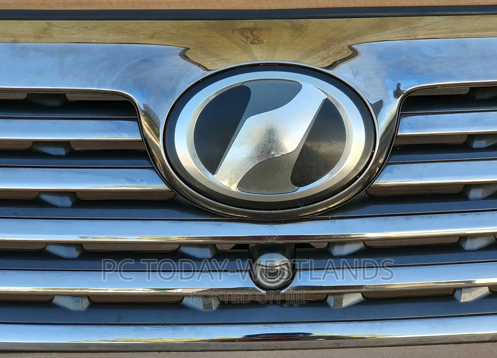 TOYOTA Vellfire 2010/2011 Front Chrome Grille With Camera