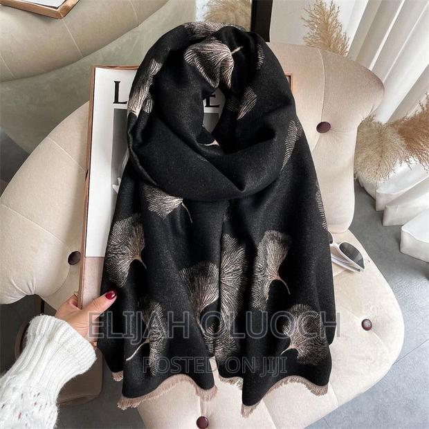 Cashmere Scarf - thumbnail 2