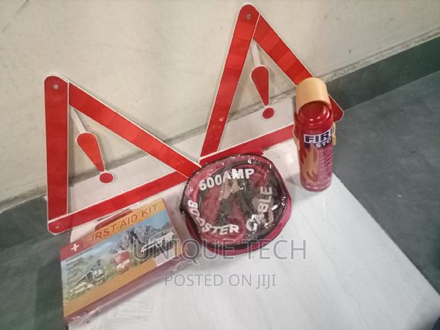 Car Safety Kit With Foldable Life Saver Triangles - main view