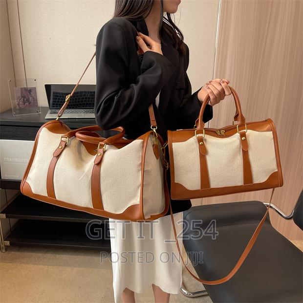 *Quality Vintage Boston Canvas Travelling Bag - main view