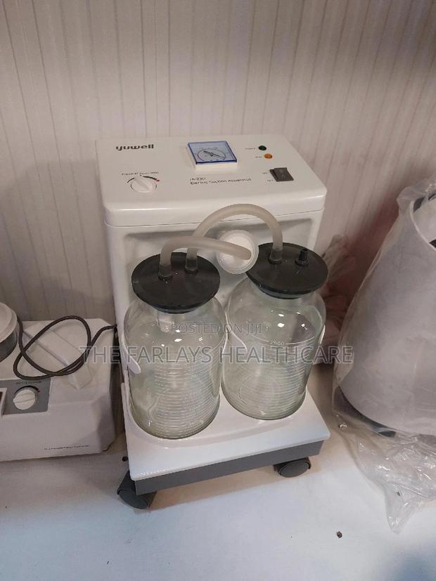 Electric 2bottle Suction Machine. - 20l/Min - main view
