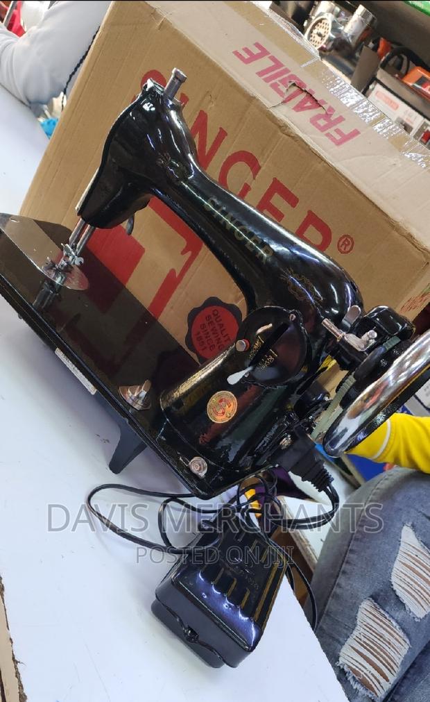 Singer Sewing Machine Head With Electric Motor - thumbnail 2