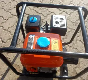 Poker Vibrator Petrol Powered