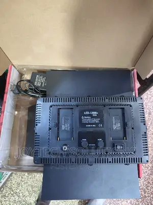 Led Uc 800rgb With Batteries