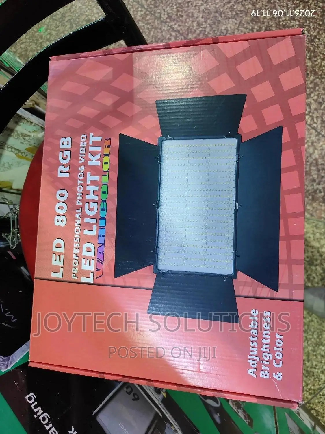 Led Uc 800rgb With Batteries