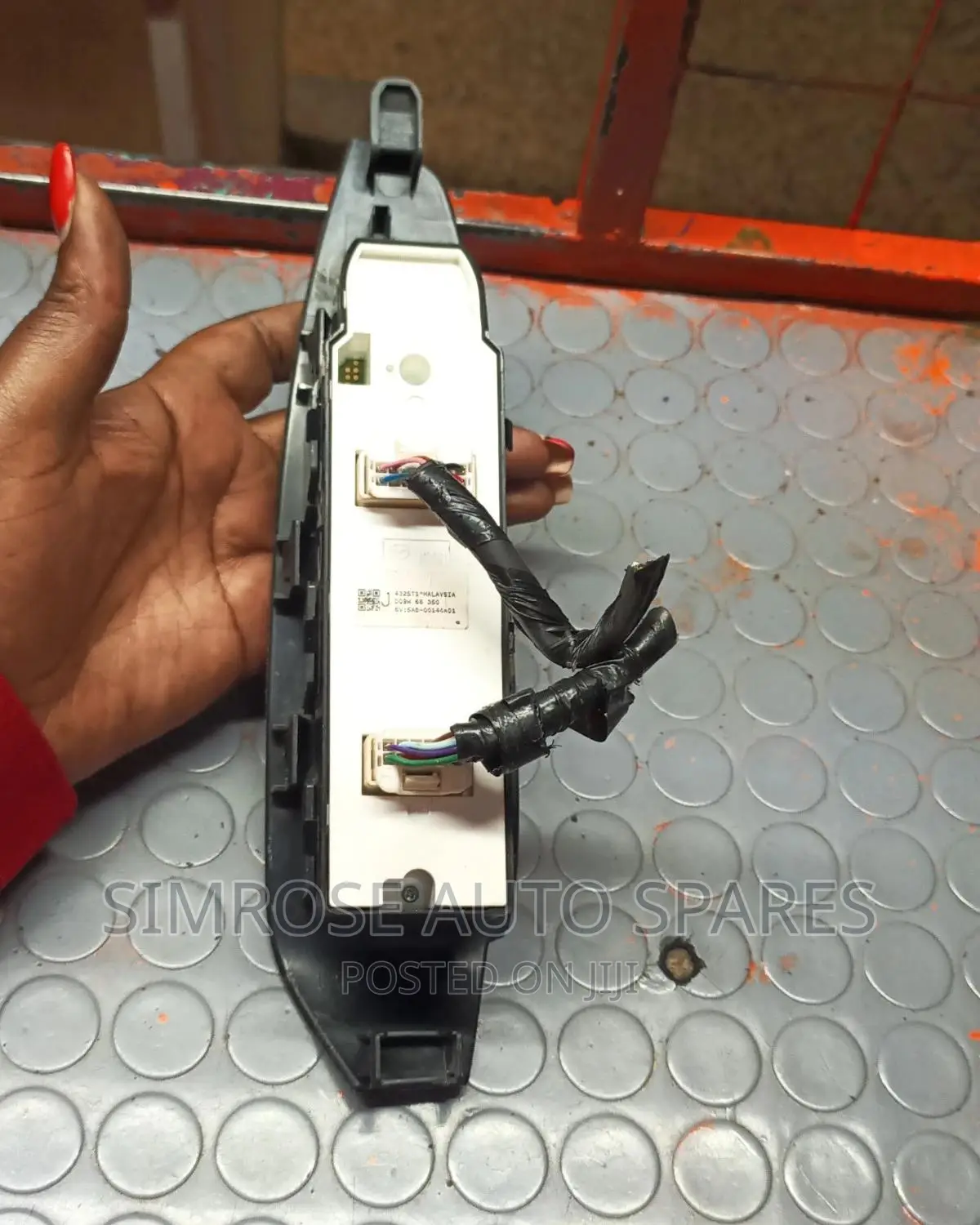Mazda Cx5 Main Door Switch.
