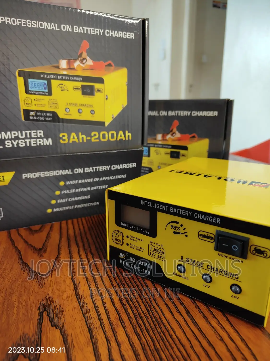 Solar Battery Charger 12/24v Up to 200AH Capacity