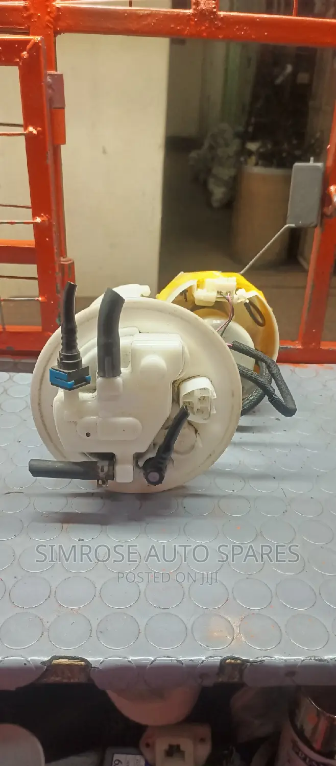 Fuel Pump Toyota Auris, Rumion and Corolla Available.