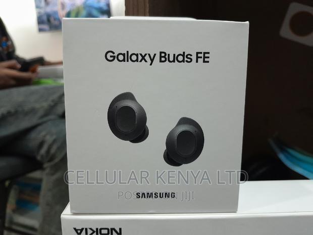 Samsung Galaxy Buds Fe - main view