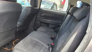 Mitsubishi Outlander 2017 Gray