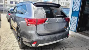 Mitsubishi Outlander 2017 Gray