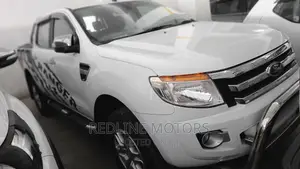Toyota Hilux 2016 White