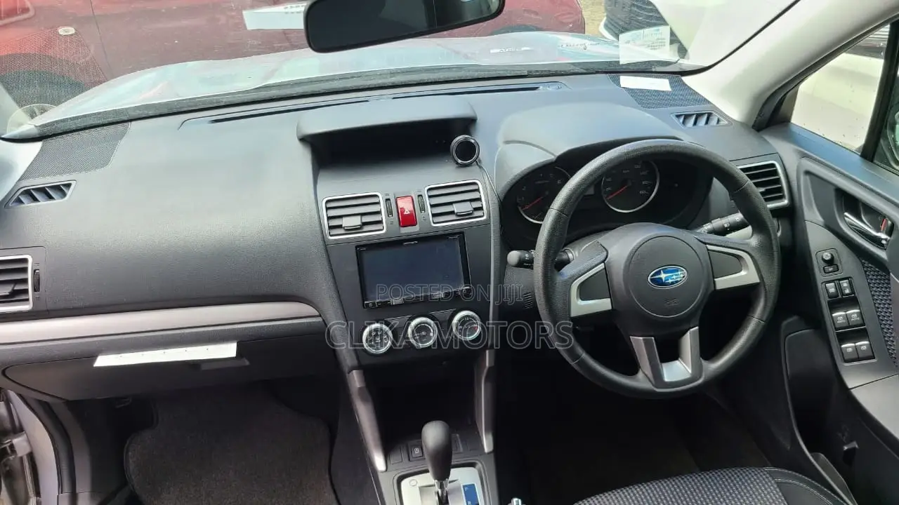 Subaru Forester 2016 Silver