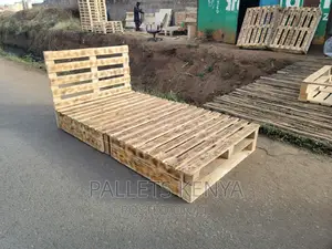 Pallet Bed- 4*6 With Drawers. (# )