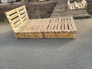 Pallet Bed- 4*6 Pallet Bed With Drawers. (# )