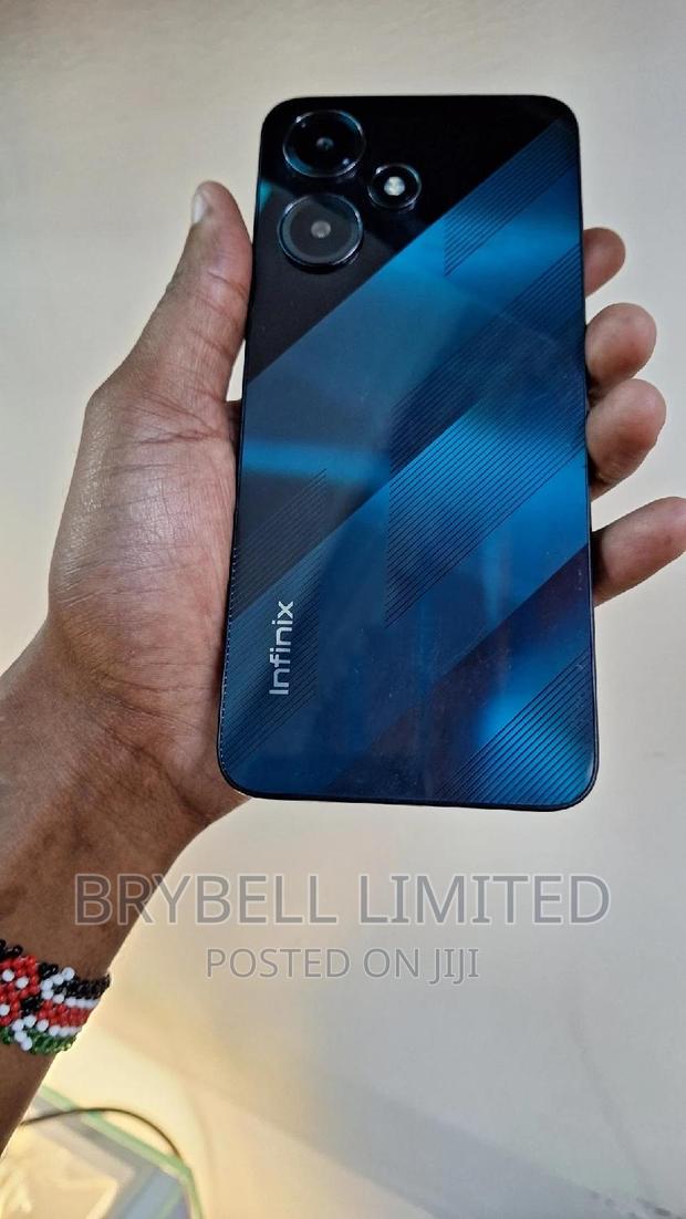 Infinix Hot 30 Play 128 GB Blue - thumbnail 4