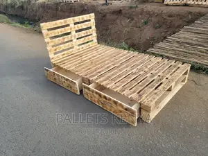 Pallet Bed- 4*6 With Drawers Pallet Bed.(#L02,)