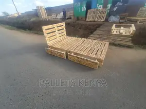 Pallet Bed- 4*6 With Drawers Pallet Bed. (#L04 )