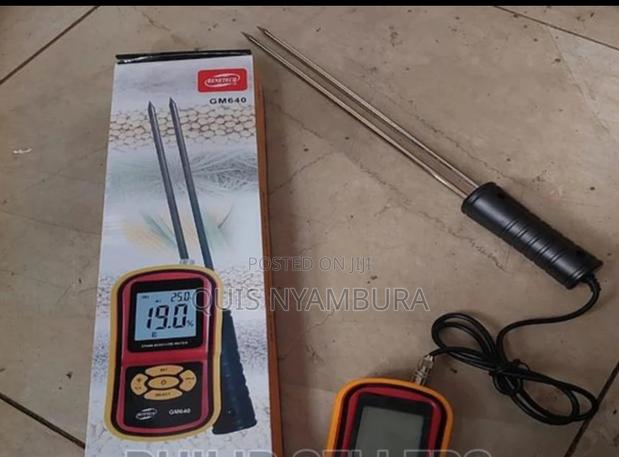 Digital Grain Moisture Meter