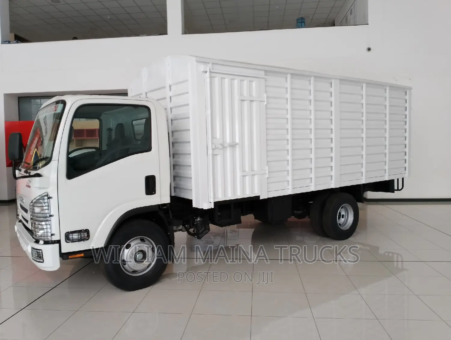 Isuzu NQR (Bluepower)