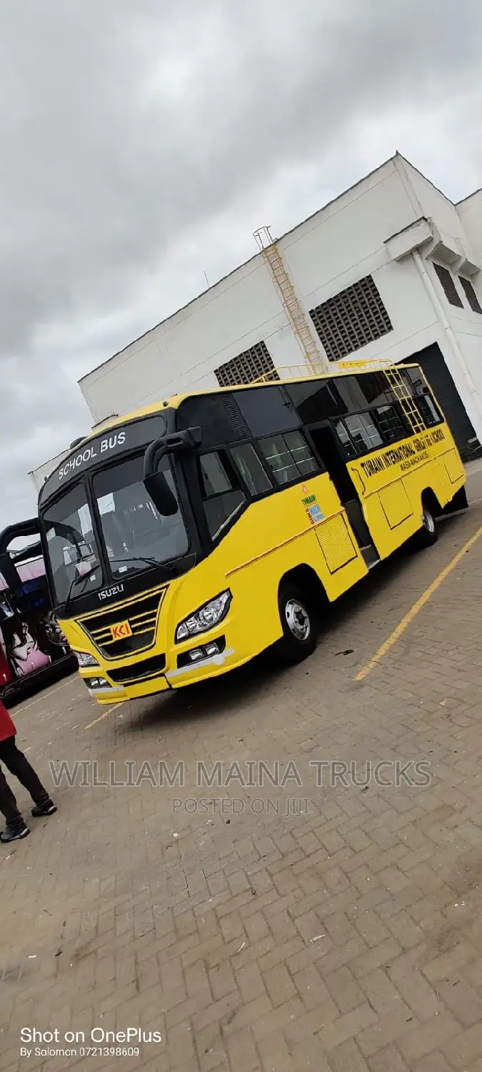 New Isuzu Executive Bus 2023 Yellow