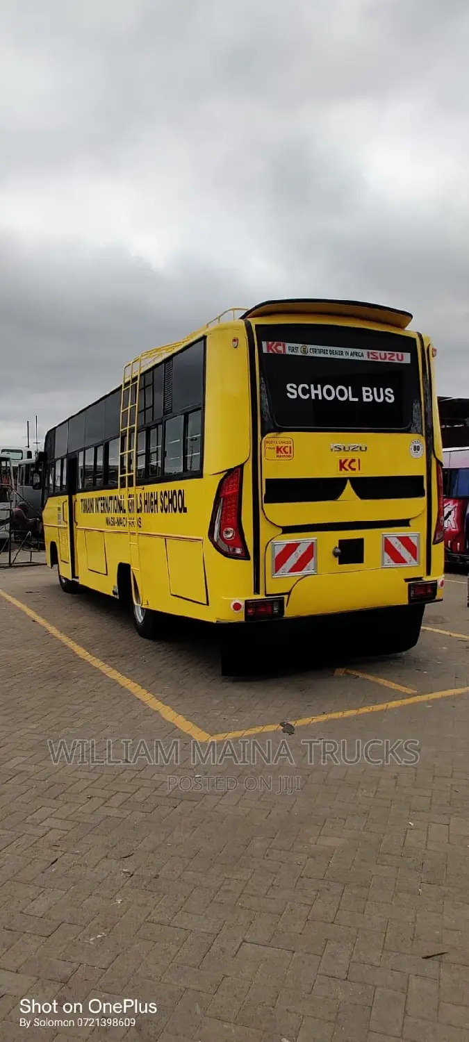 New Isuzu Executive Bus 2023 Yellow