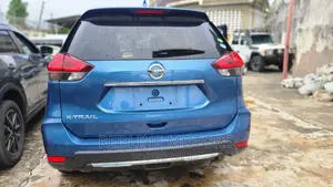 Nissan X-Trail 2017 Blue