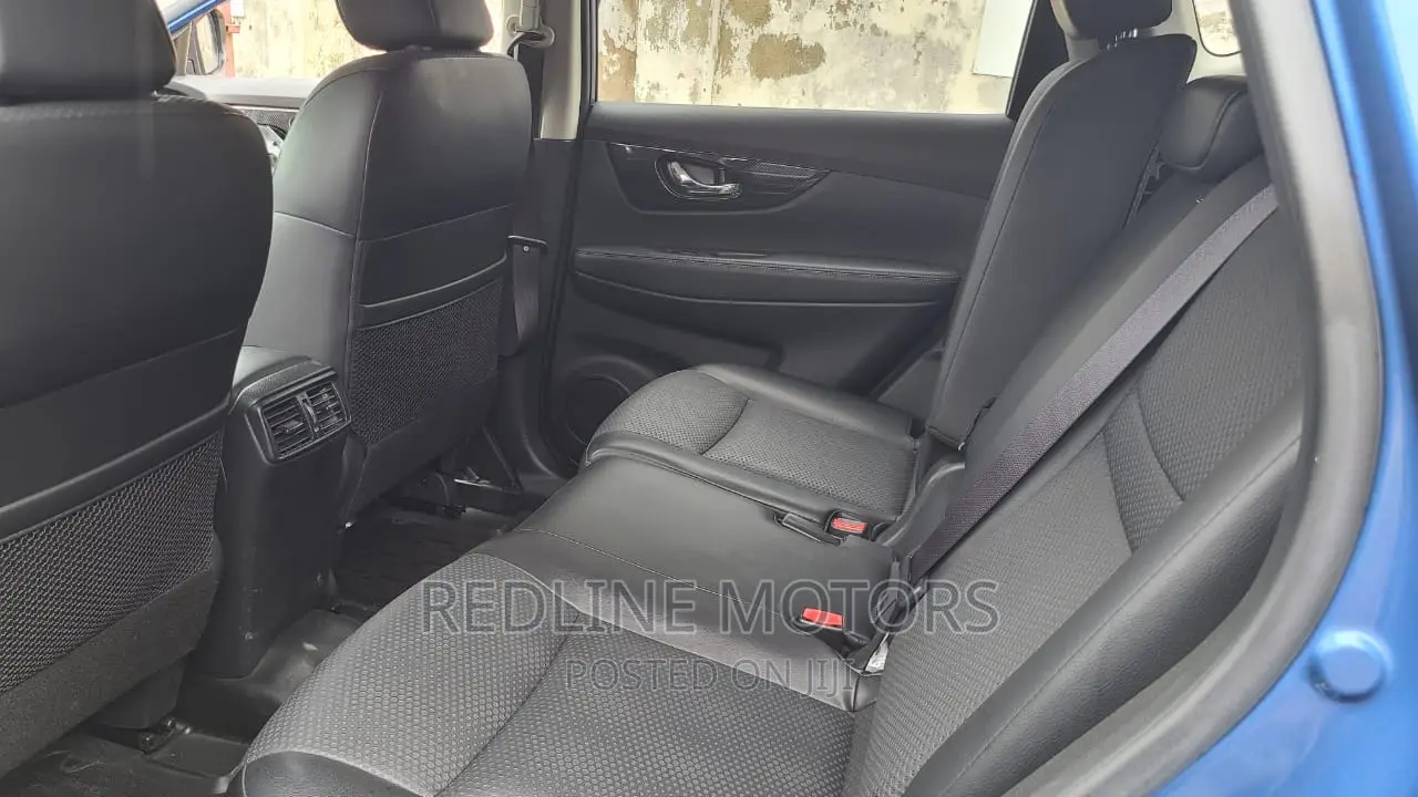 Nissan X-Trail 2017 Blue