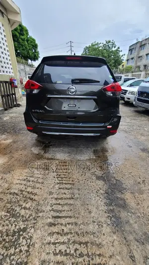 Nissan X-Trail 2018 Gray