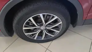 Volkswagen Tiguan 2018 Red