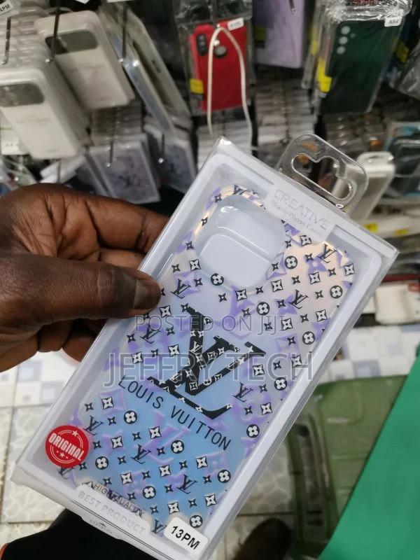 LV FROSTED CLEAR CASE 13 Pro Max Case - thumbnail 2