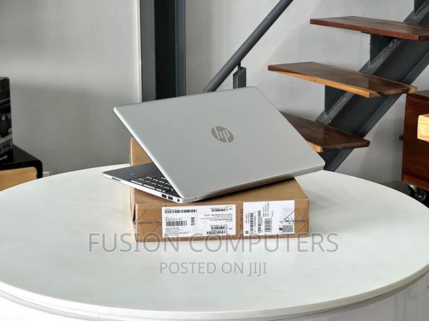New Laptop HP 15 8GB Intel Core I5 SSD 512GB - thumbnail 3