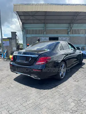 Mercedes-Benz E250 2017 Black