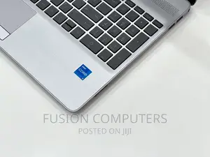 New Laptop HP 250 G8 8GB Intel Core I5 SSD 512GB