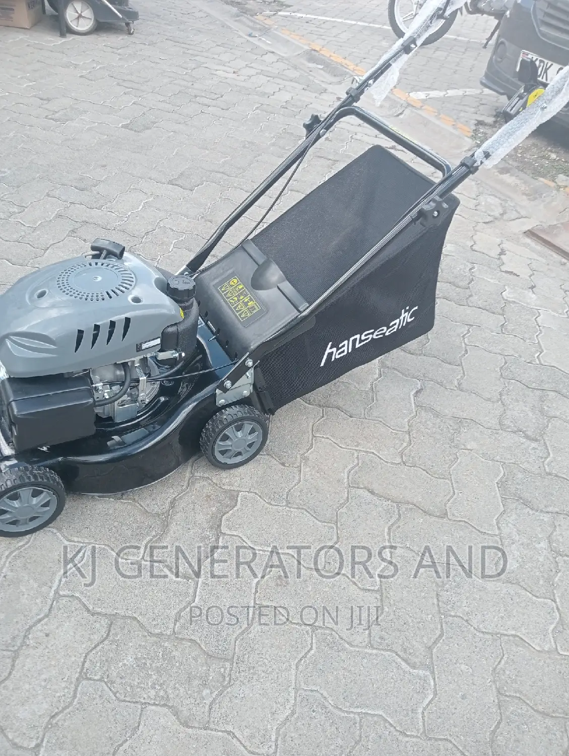 High Technology Grass Cutting Machine (Mower)