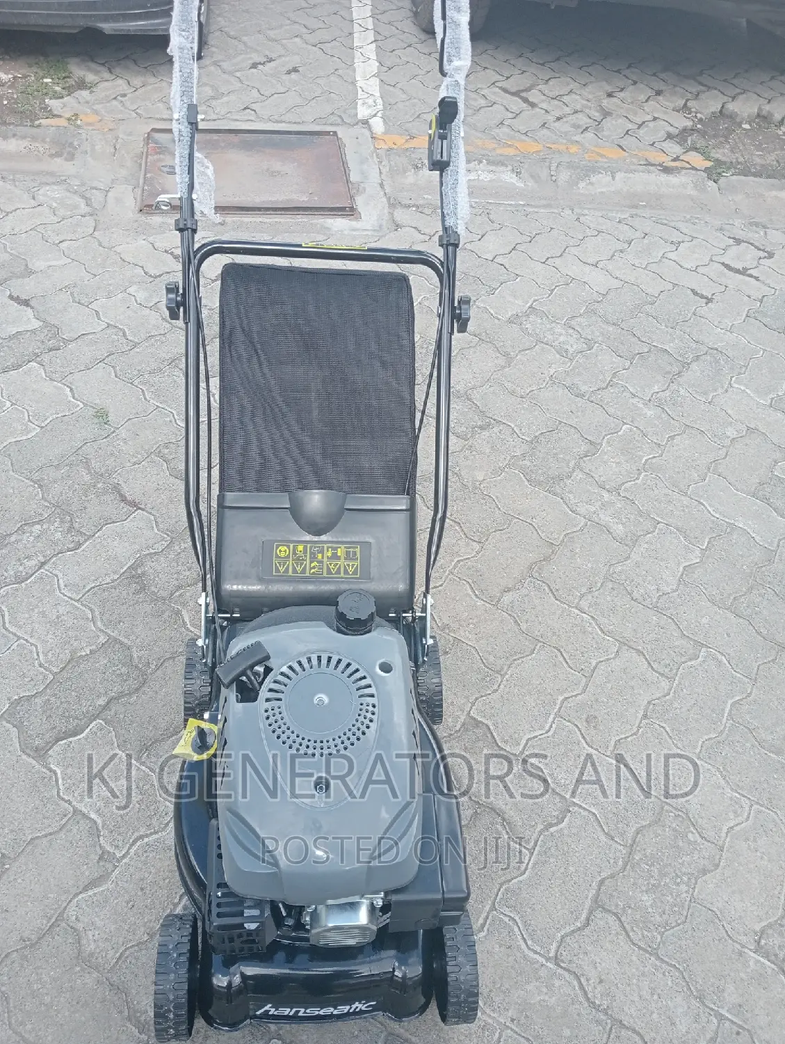High Technology Grass Cutting Machine (Mower)