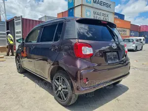Toyota Passo 2016 Purple