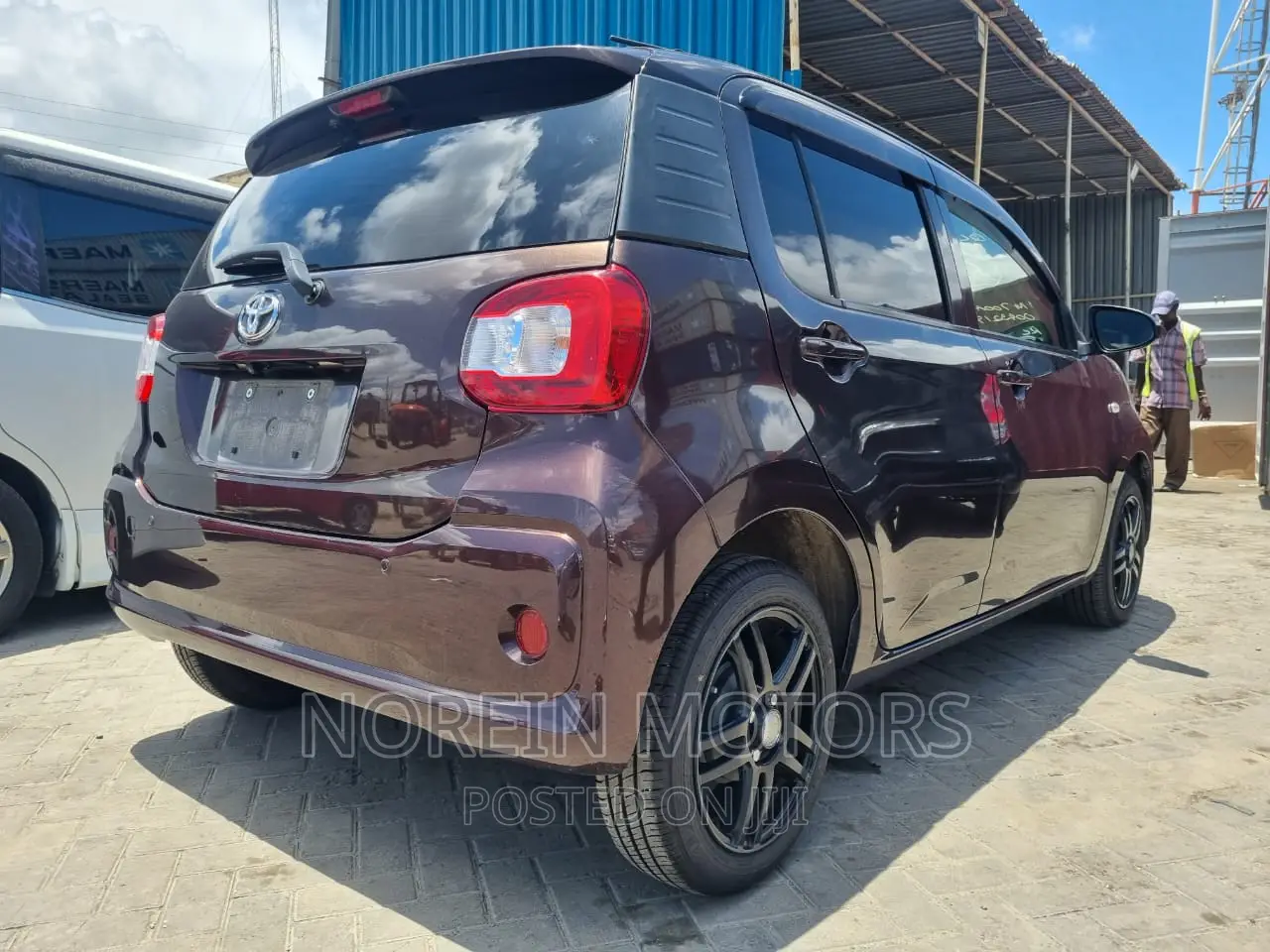 Toyota Passo 2016 Purple