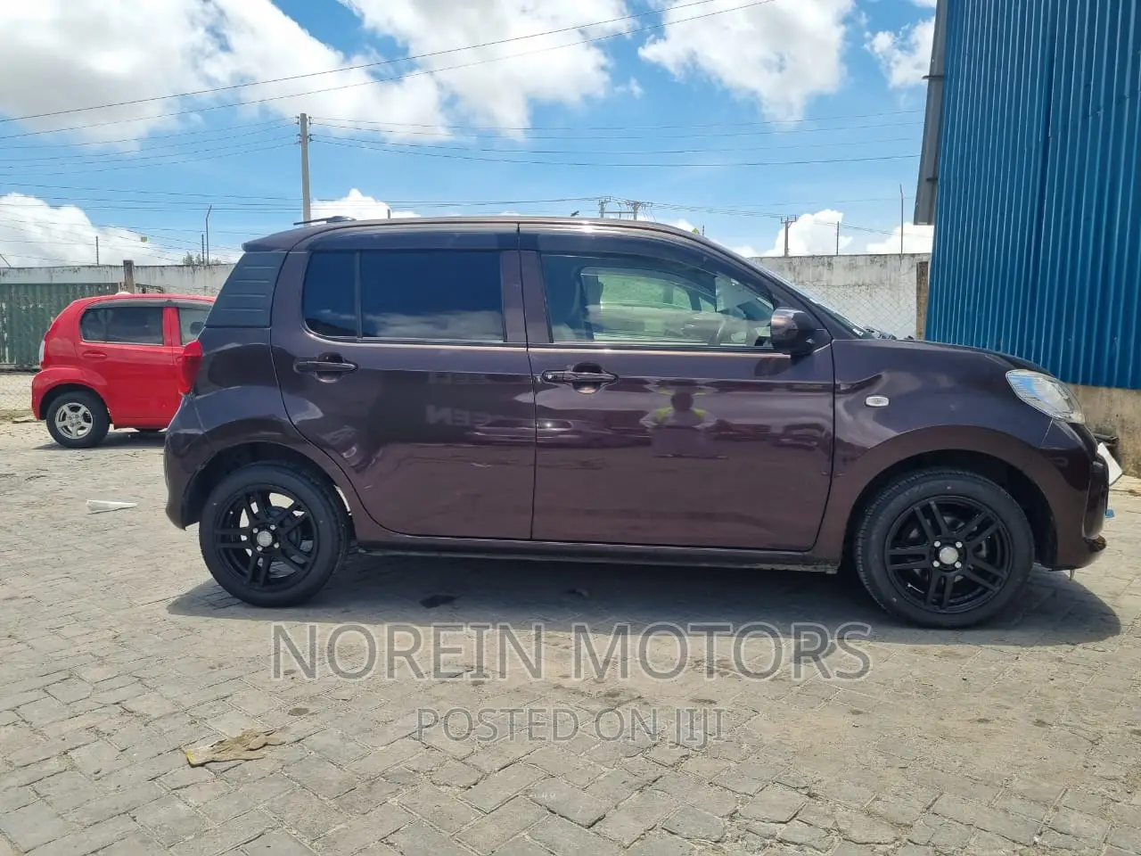 Toyota Passo 2016 Purple