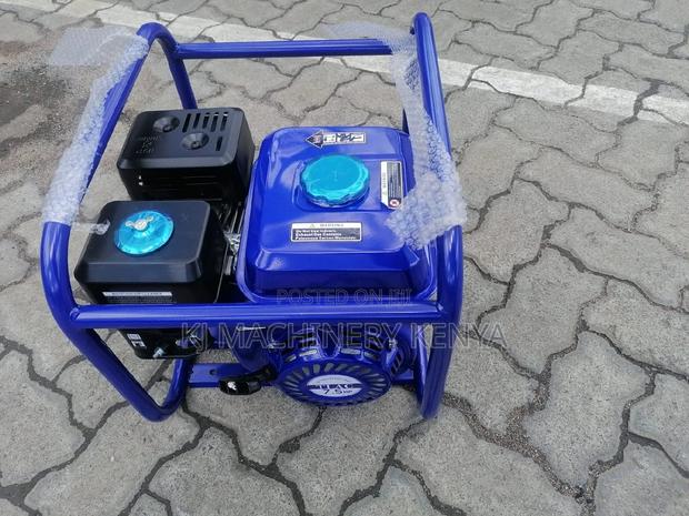 Gasoline Powered 7.5hp Poker Vibrator - thumbnail 4