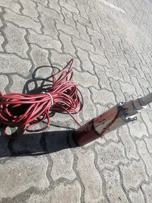 Solar Submersible Water Pump _-60metres Head